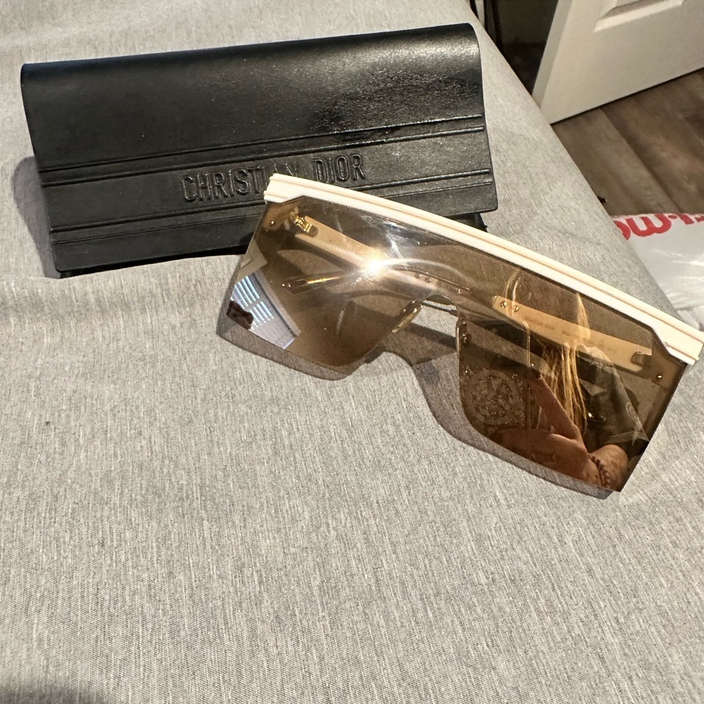 Like new Dior sunglasses